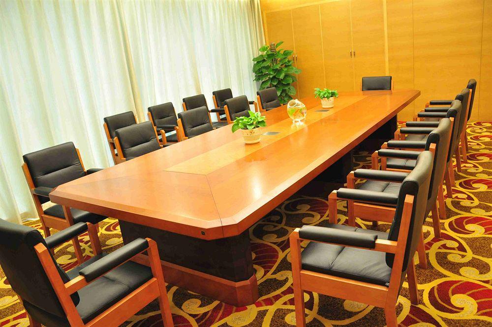 New Cozy Harbour Hotel Nanning Bagian luar foto