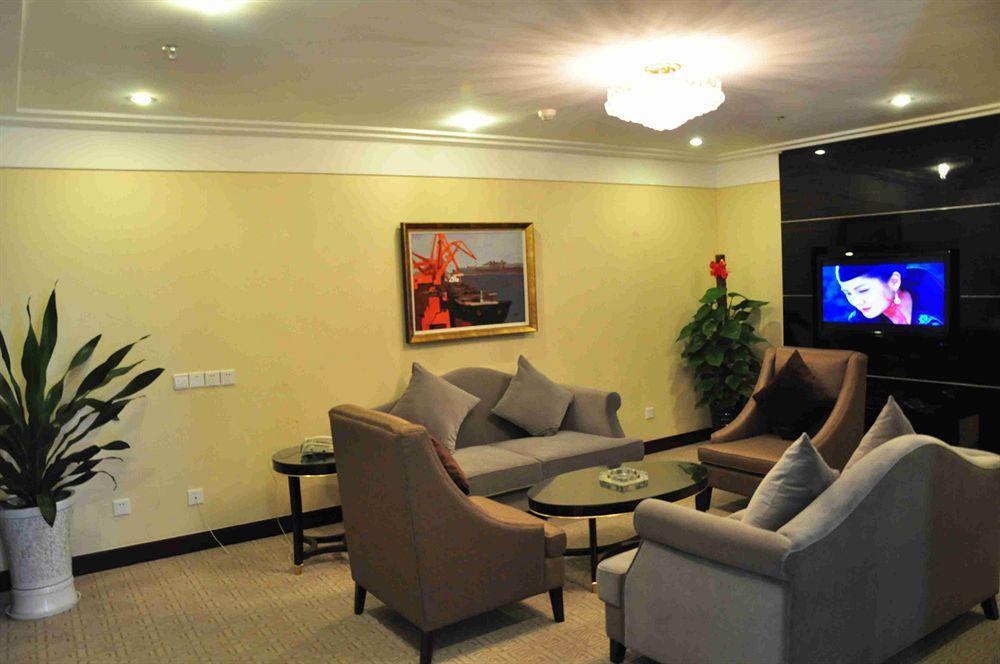 New Cozy Harbour Hotel Nanning Bagian luar foto