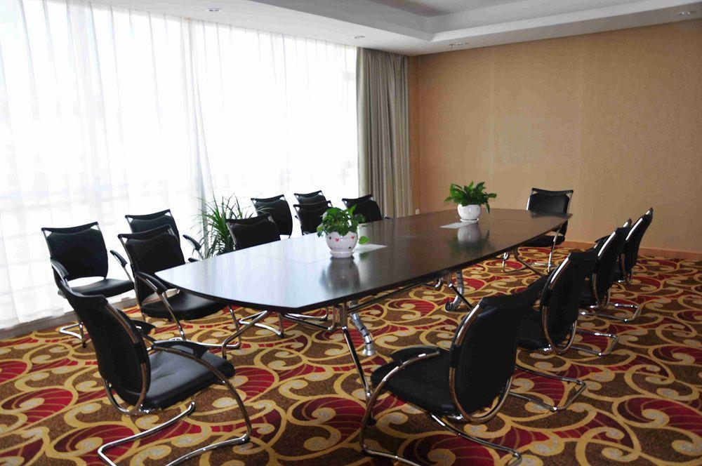 New Cozy Harbour Hotel Nanning Bagian luar foto