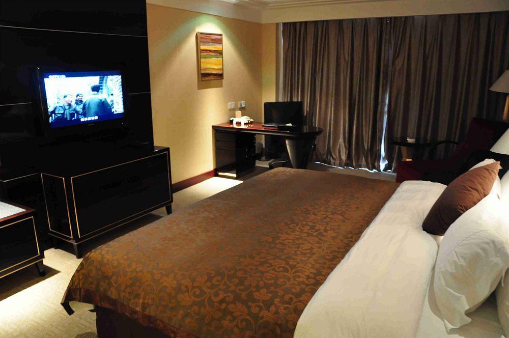New Cozy Harbour Hotel Nanning Bagian luar foto