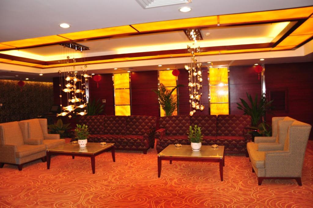 New Cozy Harbour Hotel Nanning Bagian luar foto