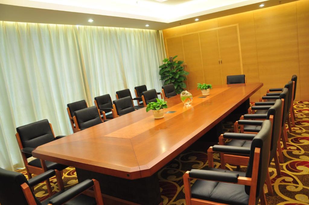 New Cozy Harbour Hotel Nanning Bagian luar foto